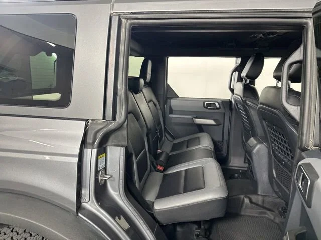 Used 2023  Ford Base image 21