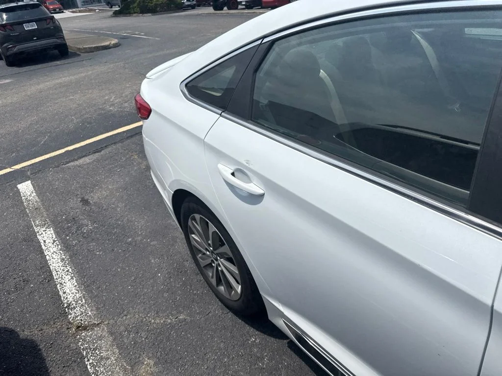 Used 2016 White Hyundai Sport image 5