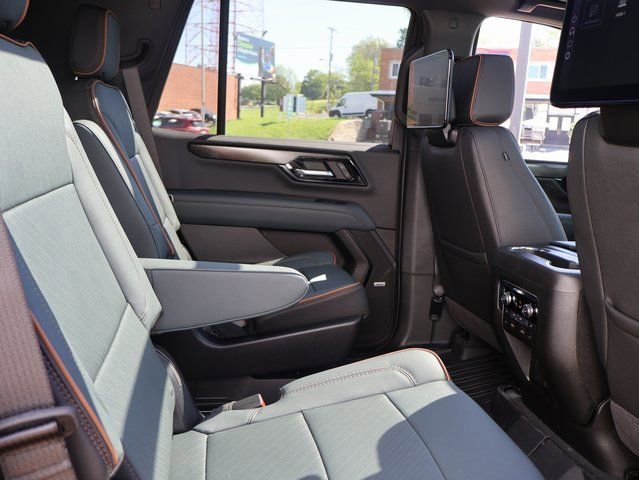 2026 GMC Yukon AT4 - Photo 12