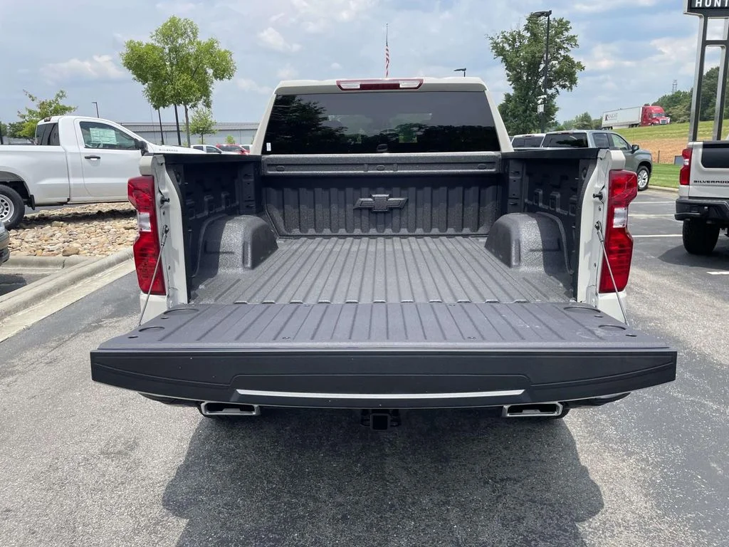 New 2026 White Sands Chevrolet Custom Trail Boss image 13