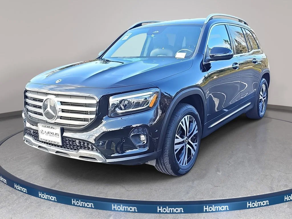 2025 Mercedes-Benz GLB GLB 250 4MATIC's photo