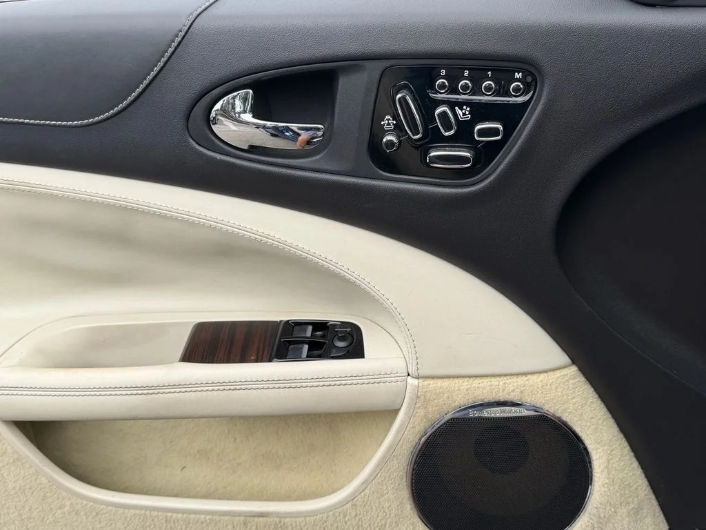 Used 2013 Blue Jaguar Base image 25
