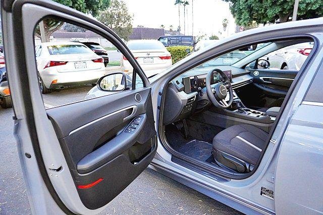New 2026 Blue Hyundai SE image 46
