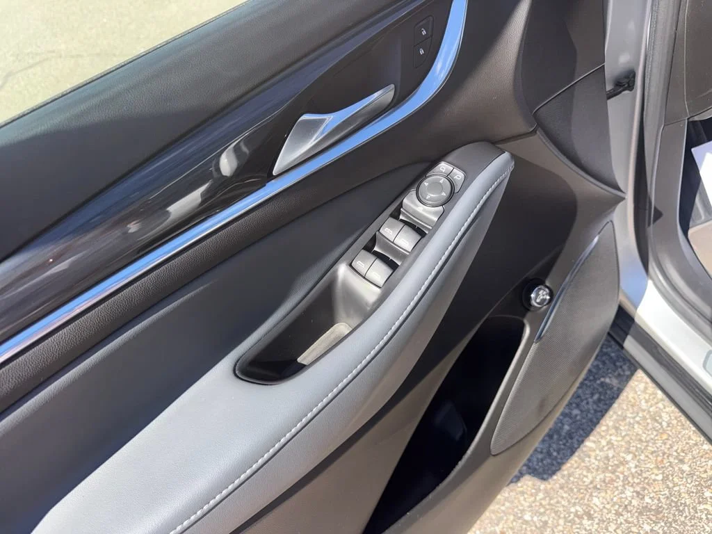 Certified Used 2022 Includes Pitch Dark Night lower exterior accent color.) Buick Essence image 11