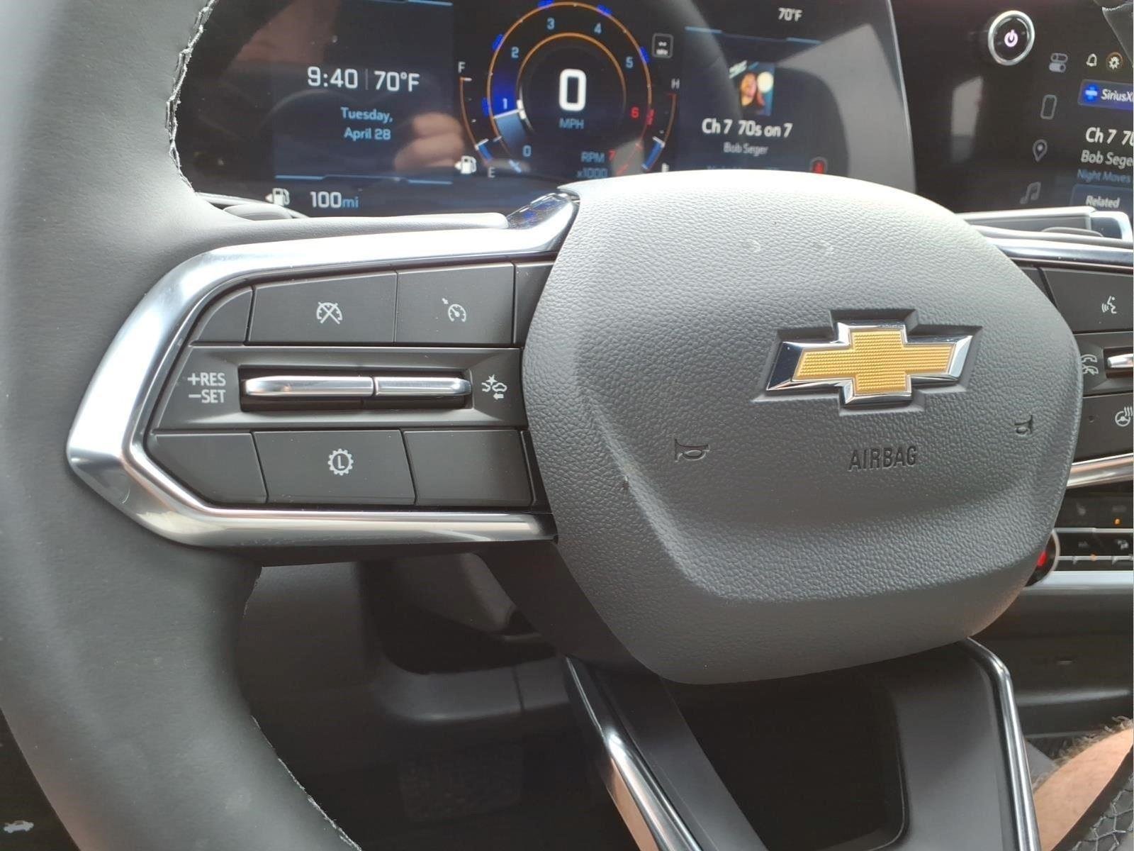 New 2026 Mosaic Black Metallic Chevrolet LT image 18