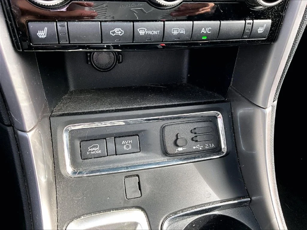 Used 2020 Blue Subaru Premium image 21