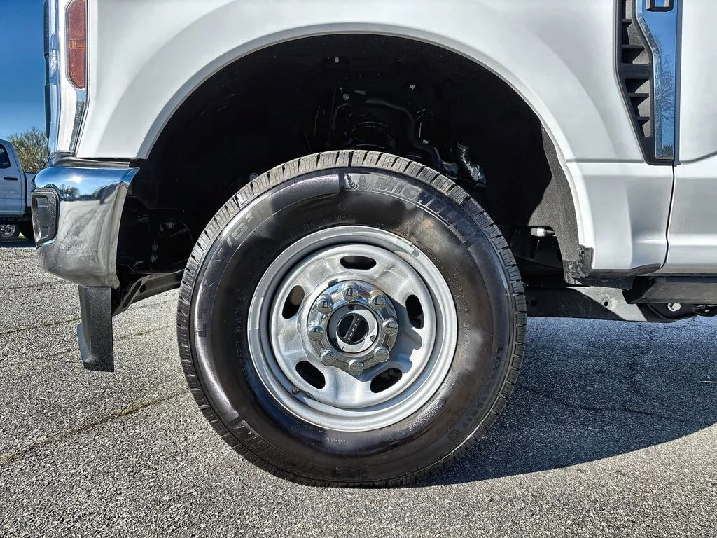 Used 2024 White Ford XL image 18