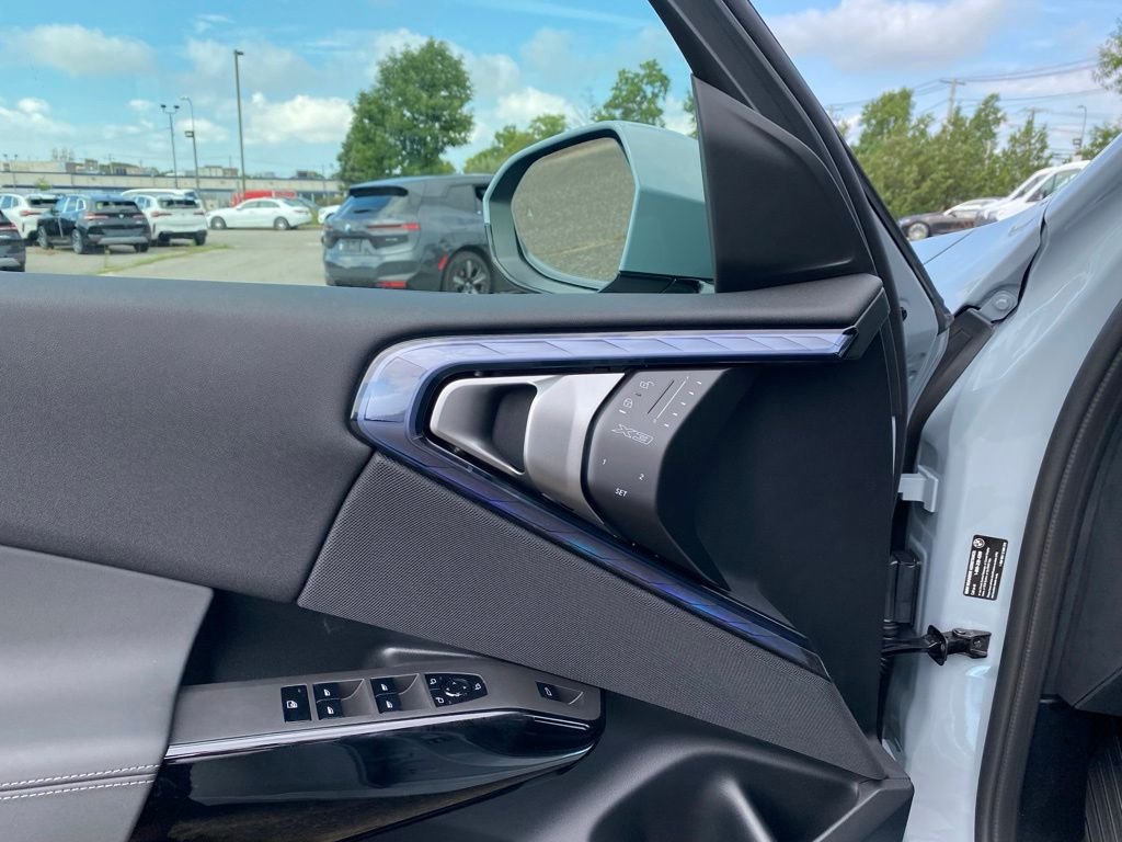 New 2026 Brooklyn Grey Metallic BMW 30 xDrive image 13