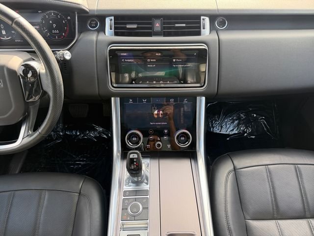 Used 2019 Black Land Rover HSE image 15