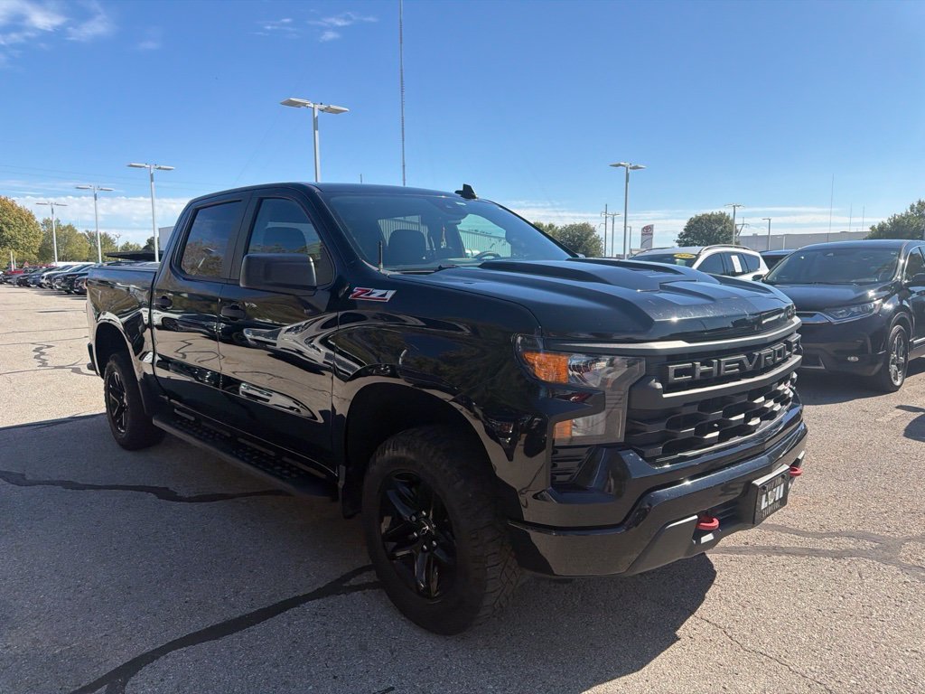 Used 2022 Black Chevrolet Custom Trail Boss image 3