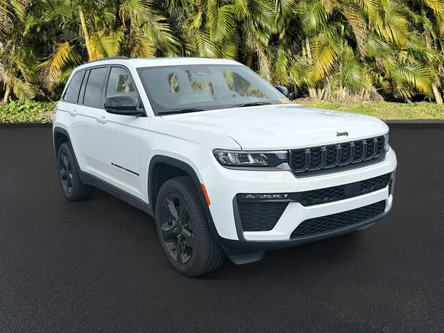 Used 2026 White Jeep Limited image 2
