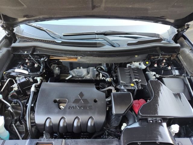 Used 2017 Black Mitsubishi SE image 31