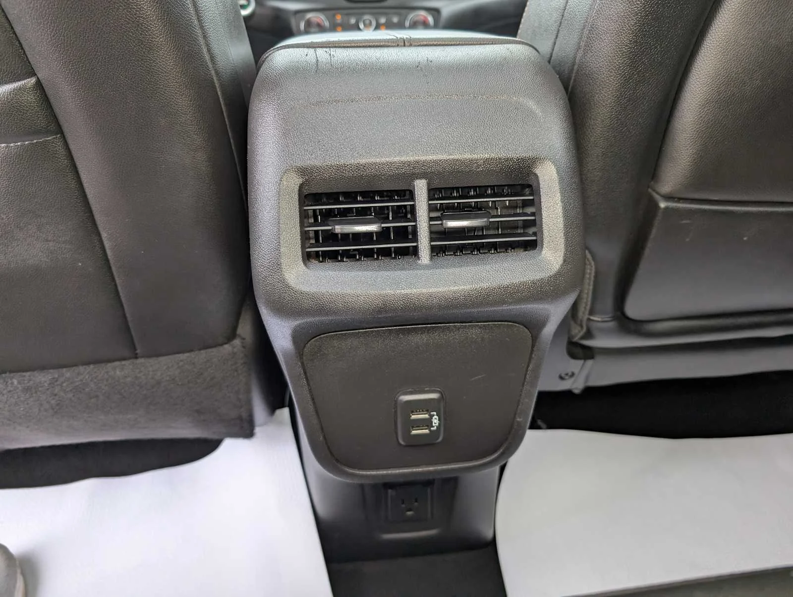 Used 2019 Smokey Quartz Metallic GMC SLT image 21