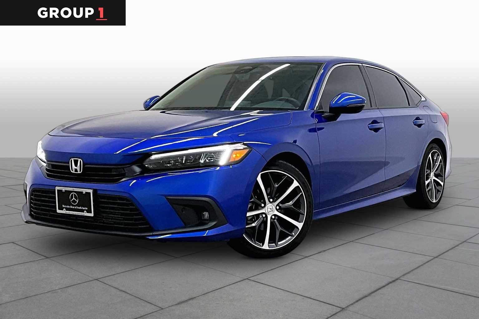 2024 Honda Civic Touring CVT's photo
