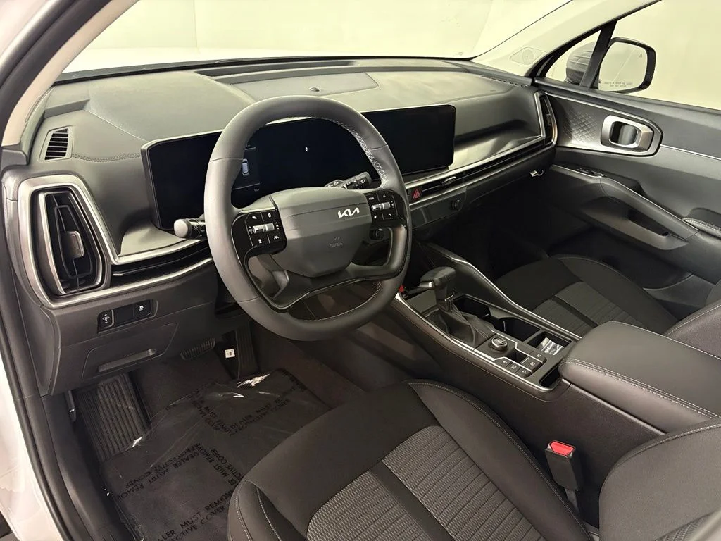New 2026 Glacial White Pearl Kia LX image 17