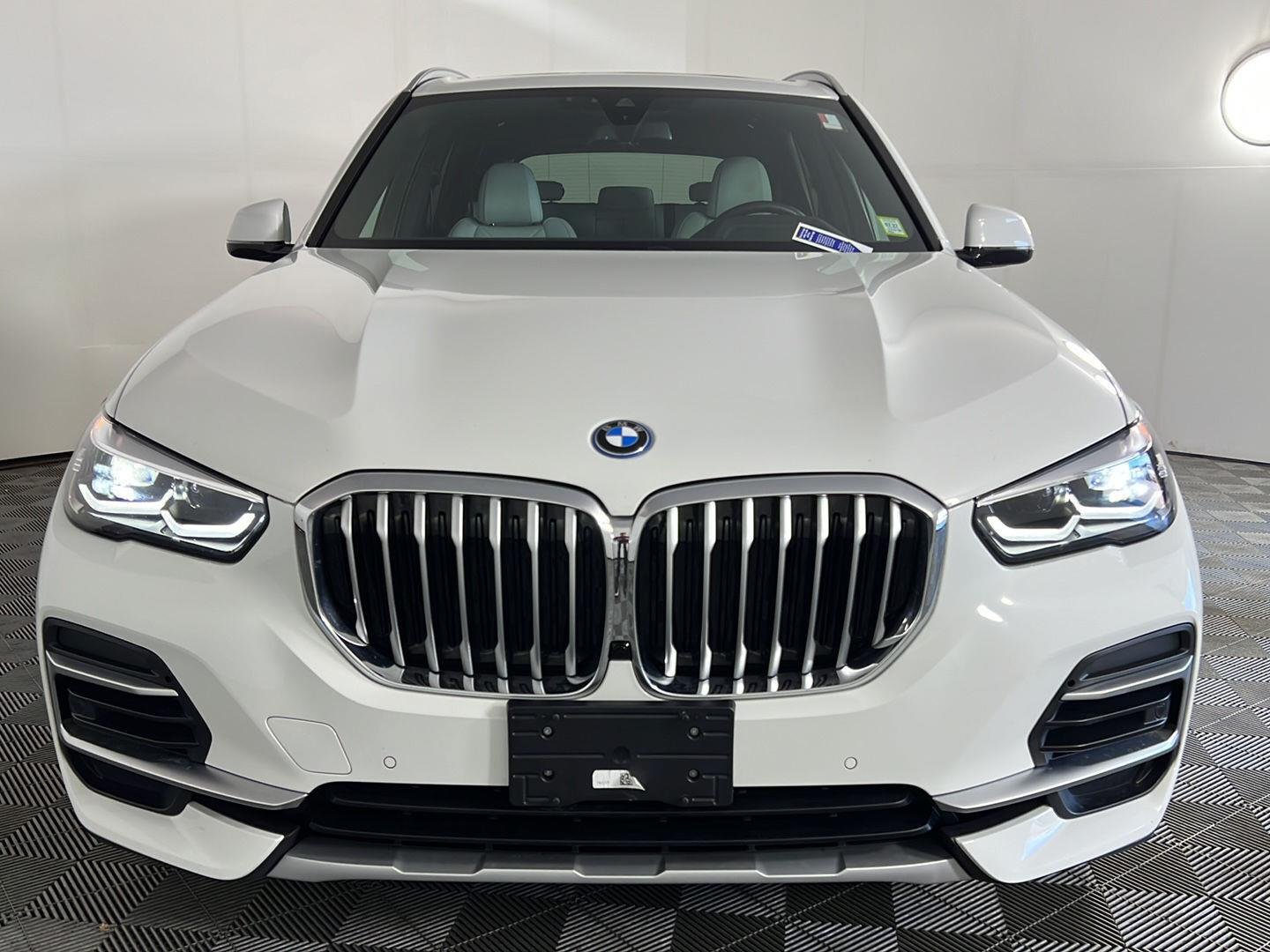 Certified Used 2023 Alpine White BMW xDrive45e image 14