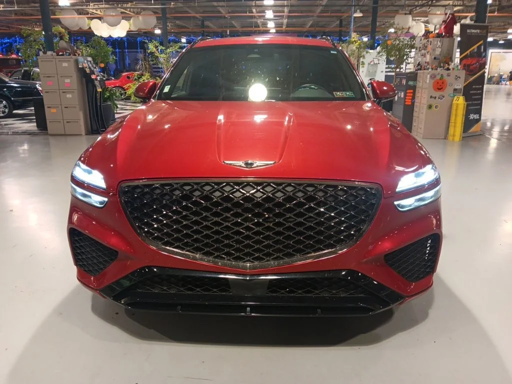 Used 2022 Red Genesis 3.5T Sport image 6