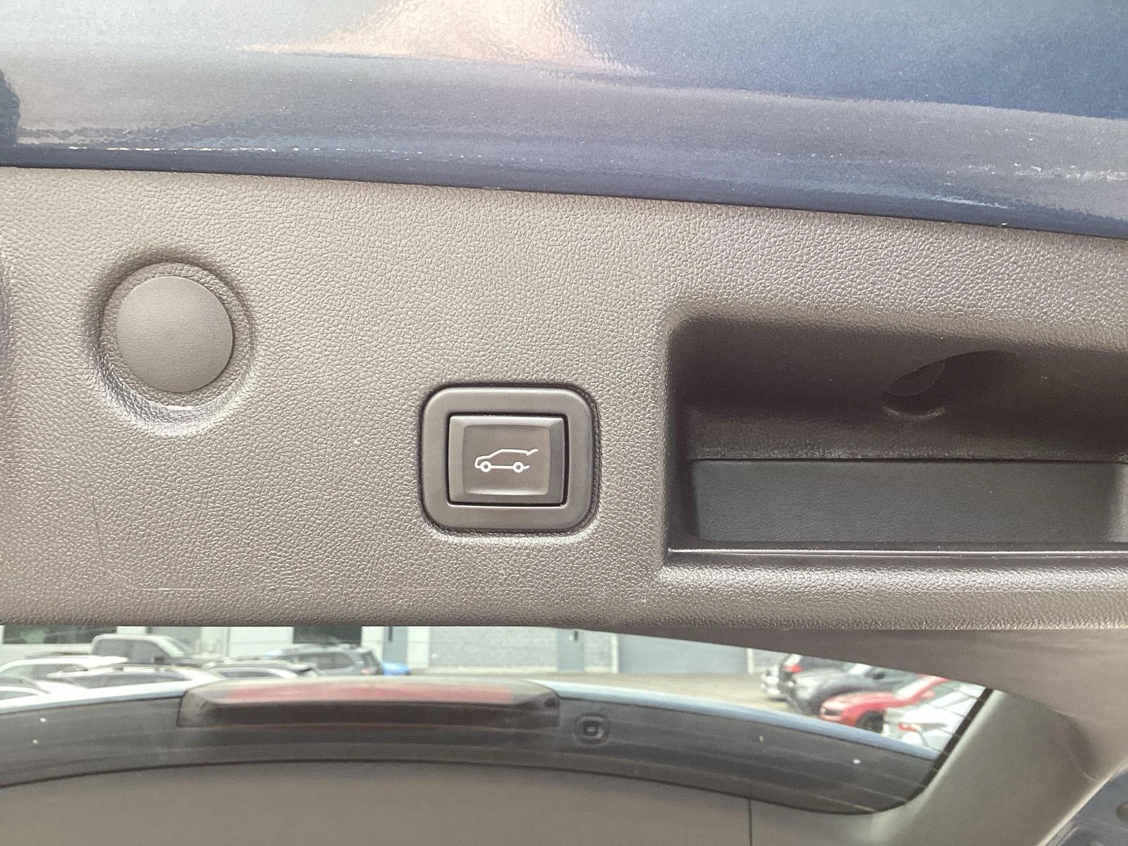 Used 2024 Lakeshore Blue Metallic Chevrolet LT image 8