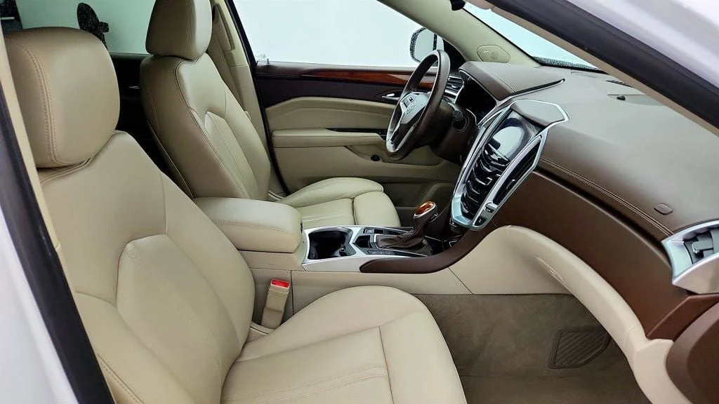 Used 2016 Platinum Ice Tricoat Cadillac FWD 4dr Luxury Collection w/ Nav & Driver Awareness Pkg image 25