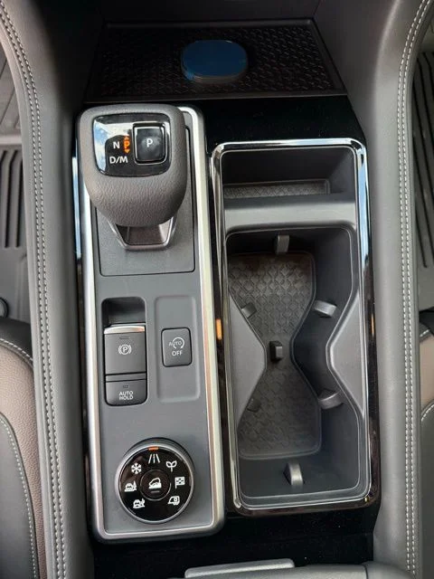 New 2026 Gun Metallic Nissan Platinum image 18