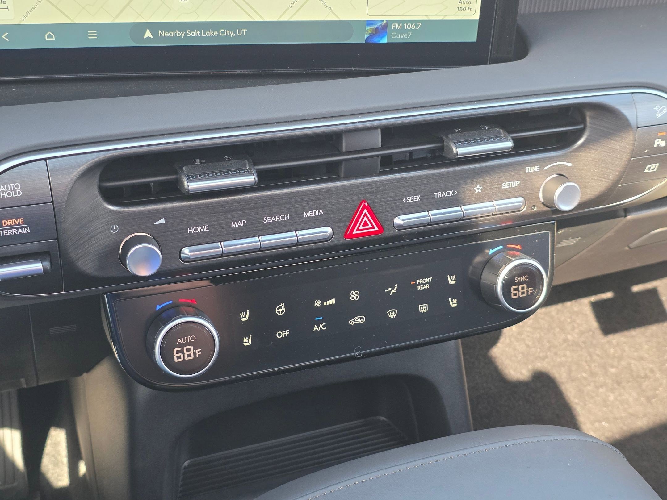 New 2026 Ecotronic Gray Pearl Hyundai Calligraphy image 14