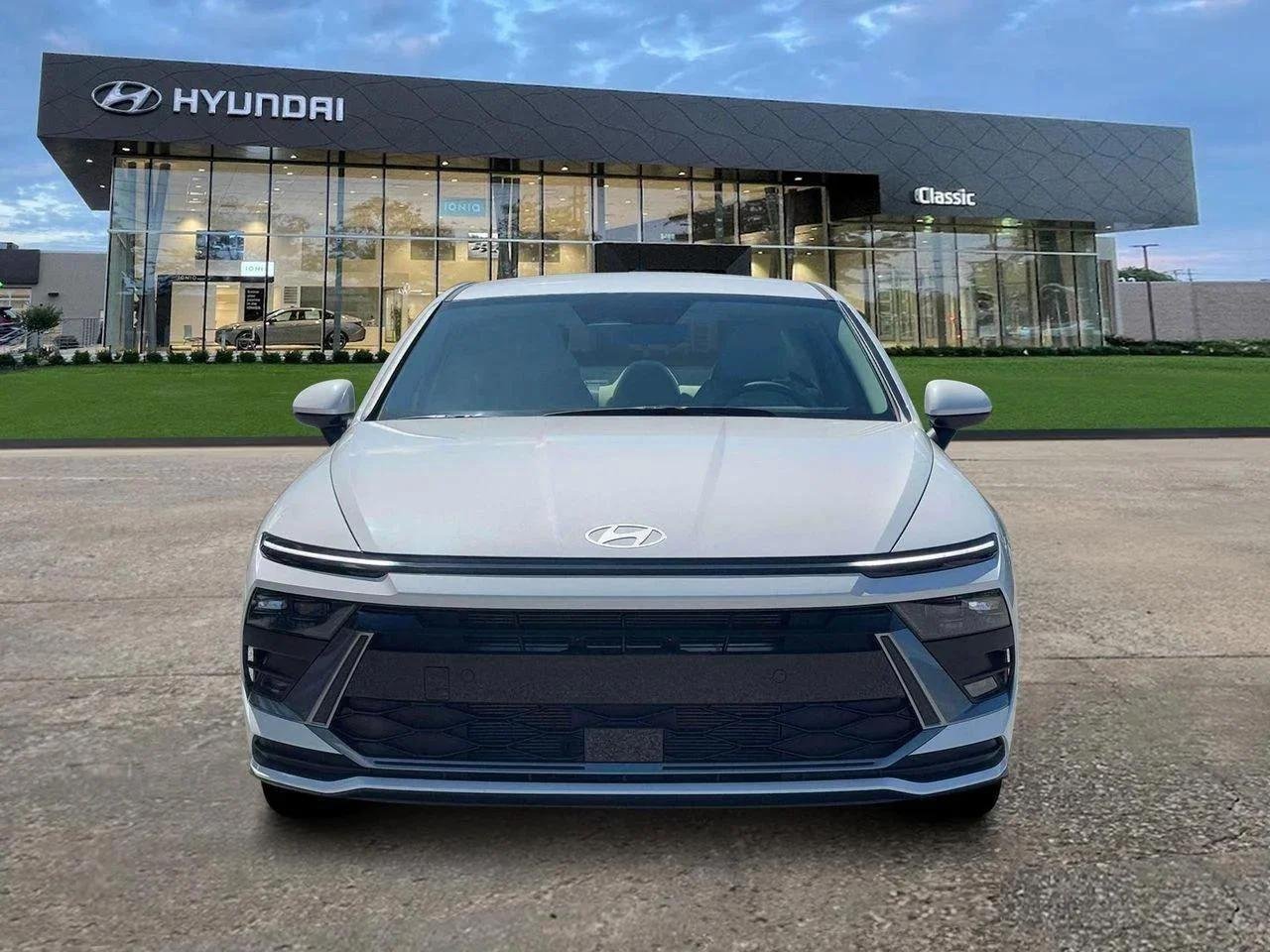 New 2026 Serenity White Pearl Hyundai SE image 12