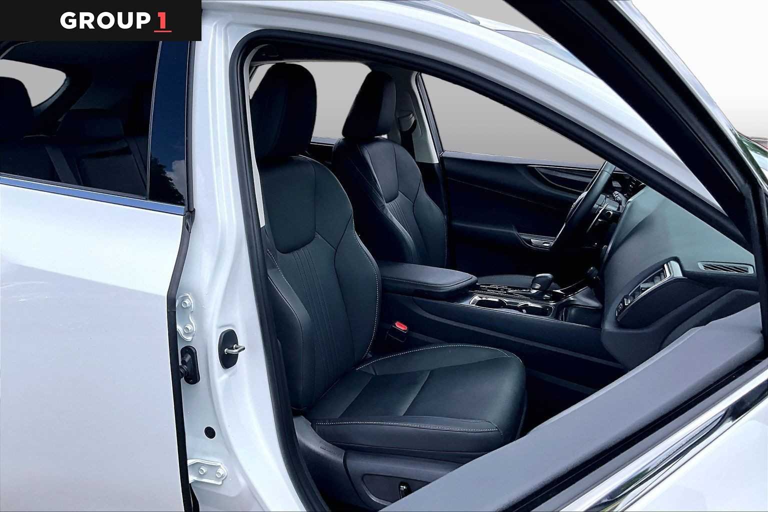 Used 2026 Ultra White Lexus  image 8