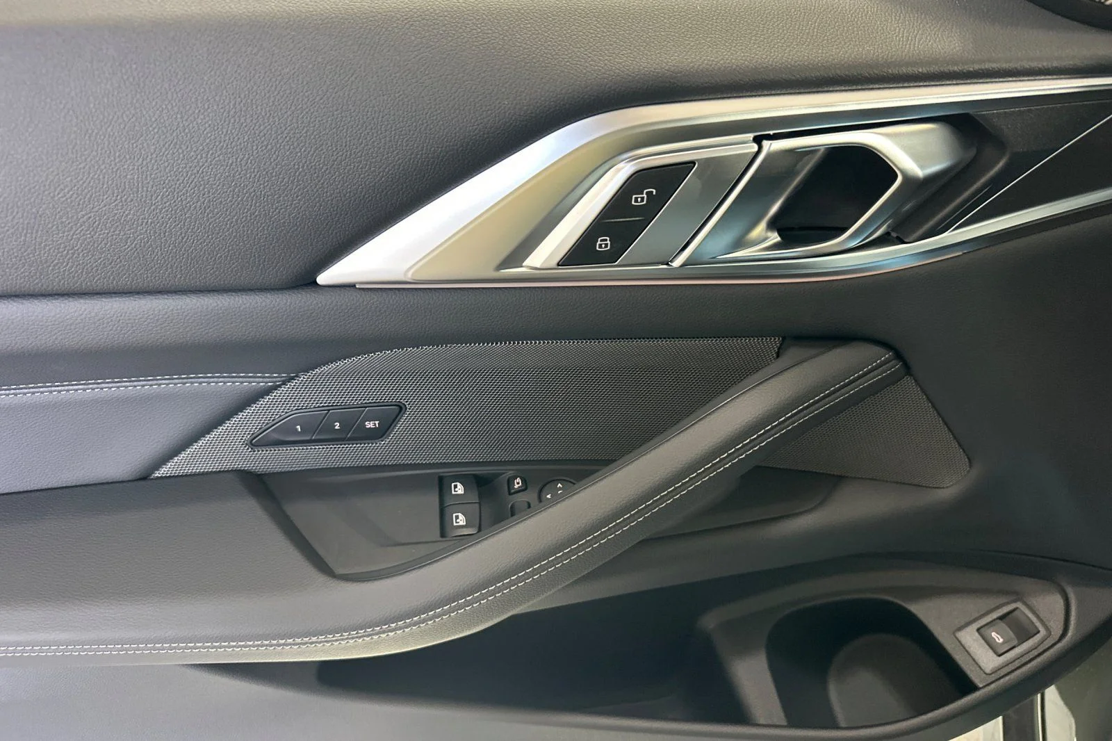 New 2027 Dravit Grey Metallic BMW M440i xDrive image 8