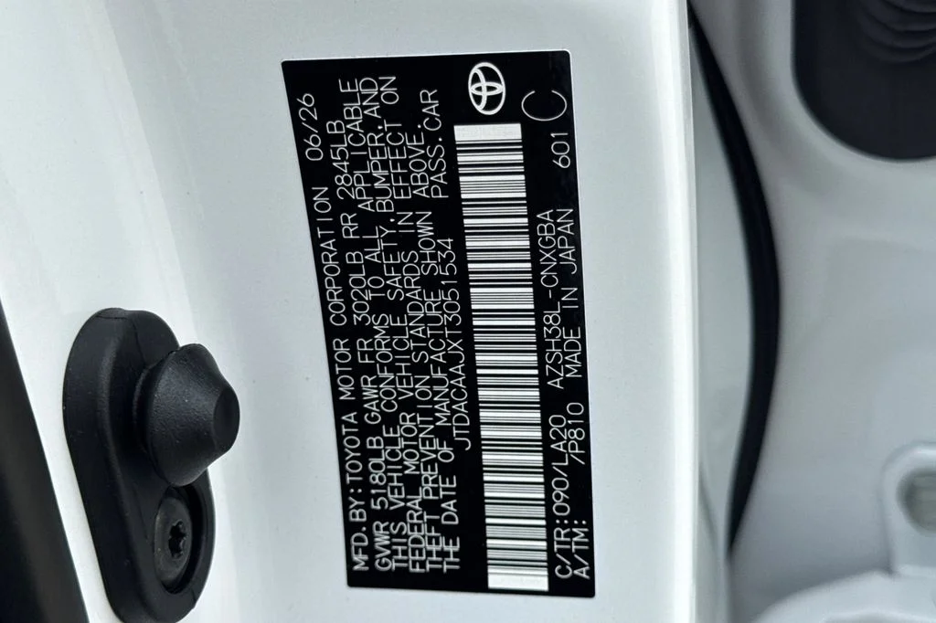 New 2026 Oxygen White <sup>1</sup> Toyota  Limited image 28