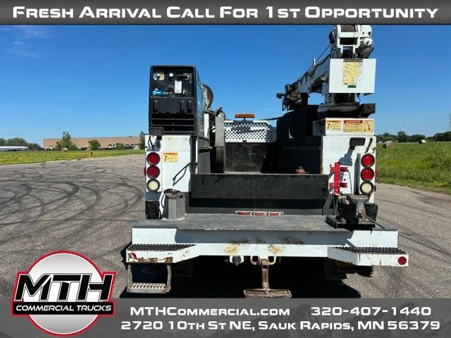 Used 2015 White Ford XL image 7