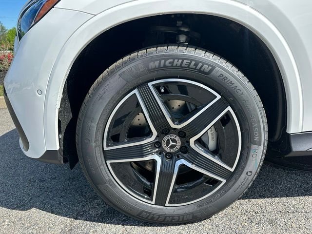 New 2026 Polar White Mercedes-Benz GLC 300 image 9