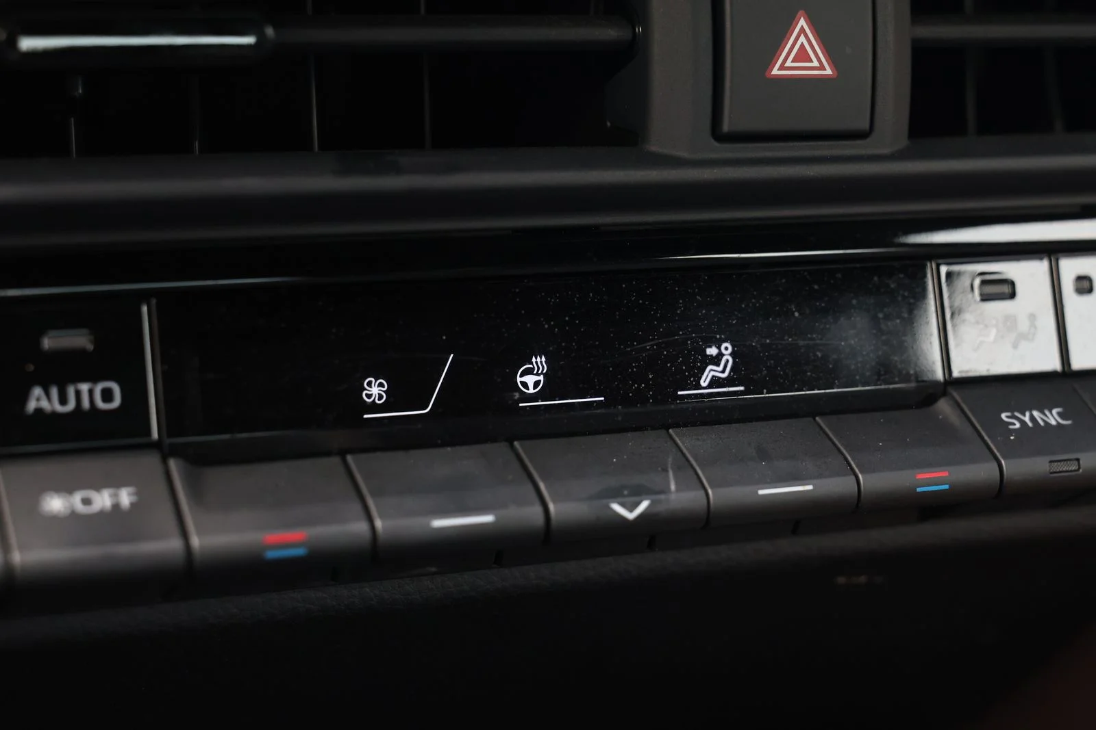 Used 2024  Toyota Limited image 22