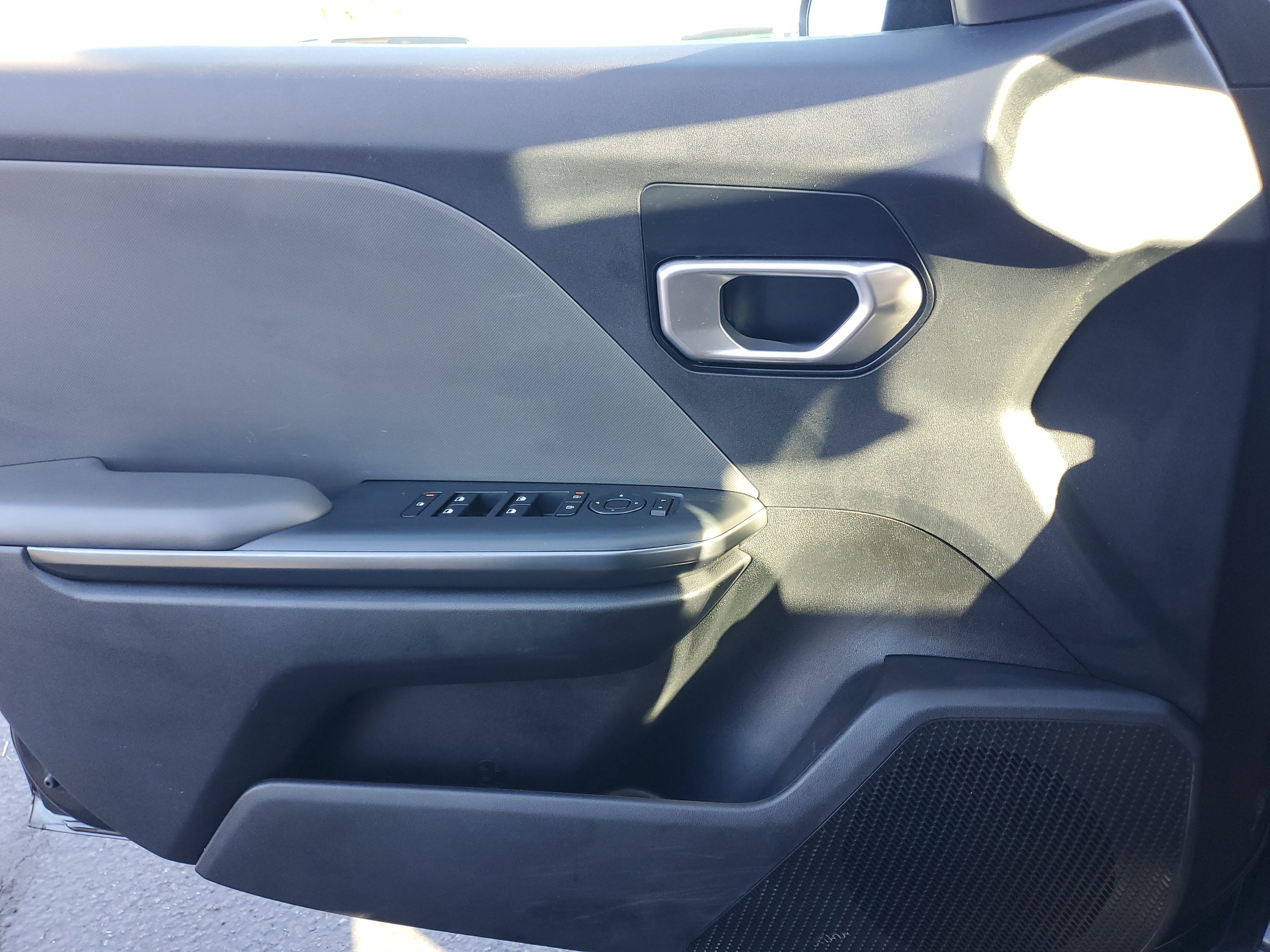 Used 2025 Gray Kia LXS image 24
