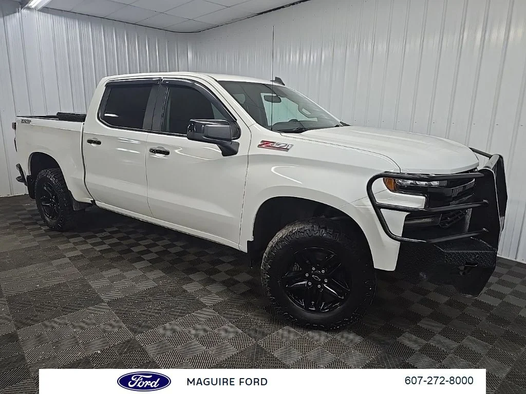 Used 2021 White Chevrolet LT Trail Boss image 9