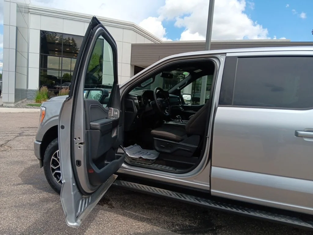 Used 2023 Iconic Silver Metallic Ford XLT image 13