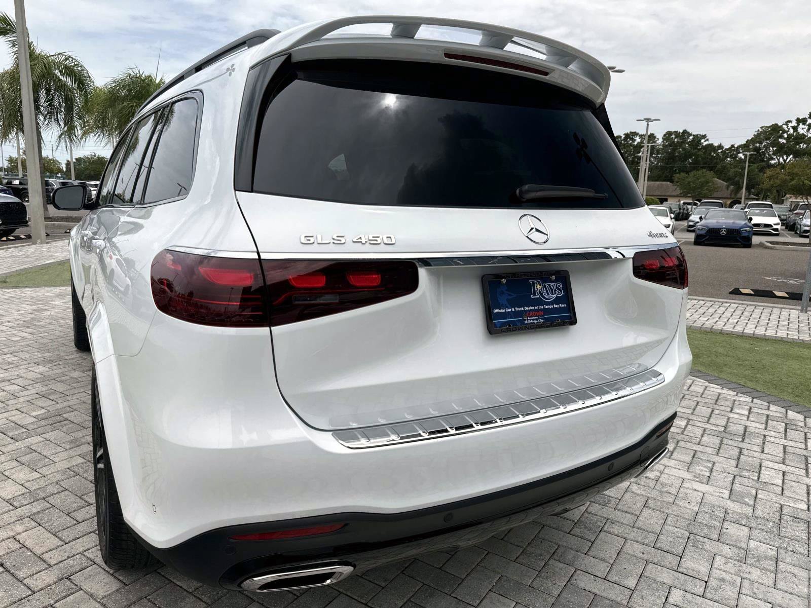 New 2026 Moonlight White Mercedes-Benz 450 4MATIC® SUV image 9