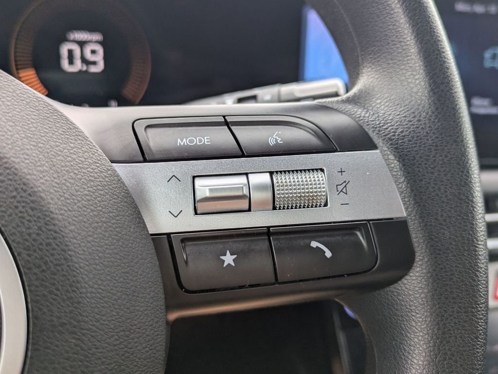 Certified Used 2025 Silver Hyundai SEL image 18
