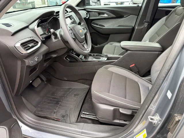 Used 2022 SATIN STEEL METALLIC Chevrolet LS image 9