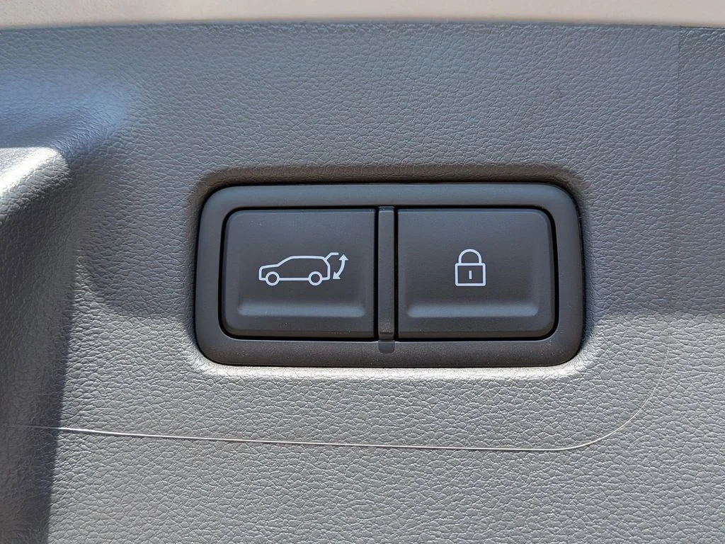 New 2026 Silver Hyundai SEL image 27