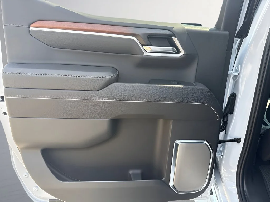 New 2026 Glacier White Tricoat GMC Denali image 31