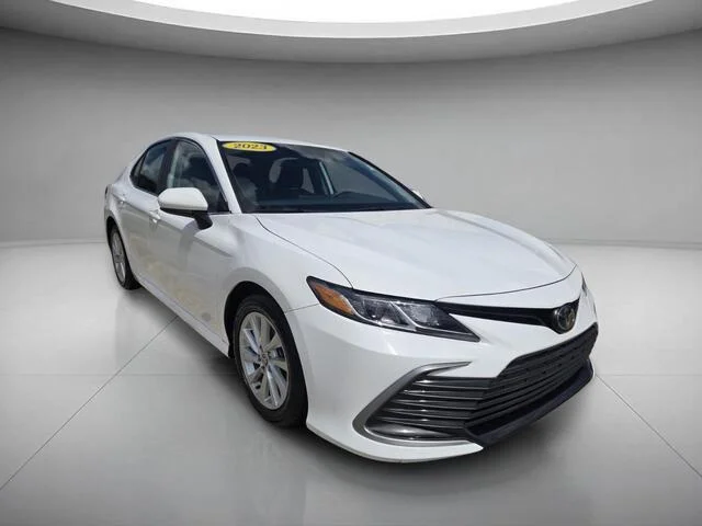Used 2023 Ice Cap Toyota LE image 7