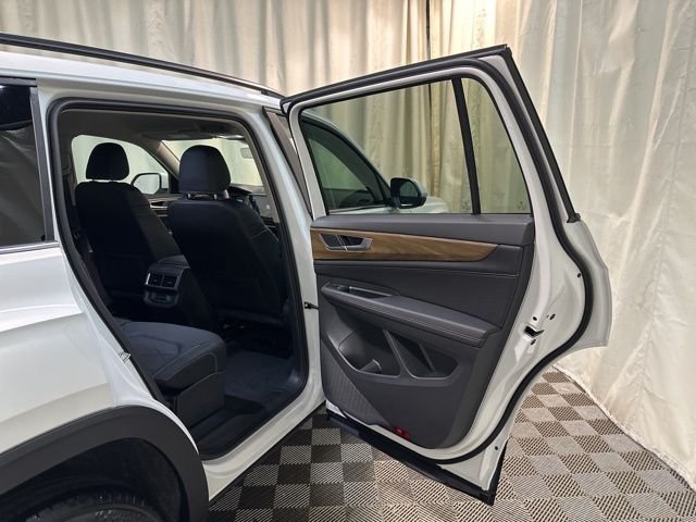 2026 Volkswagen Atlas SE - Photo 33