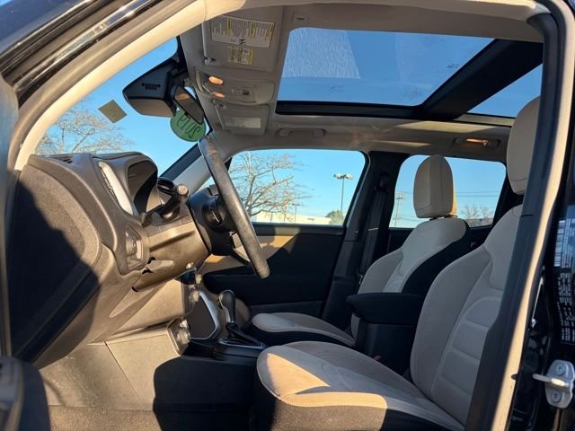 Used 2019 Black Clearcoat Jeep Latitude image 3