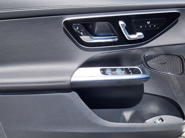 New 2027 Graphite Grey Metallic Mercedes-Benz GLC 300 image 10