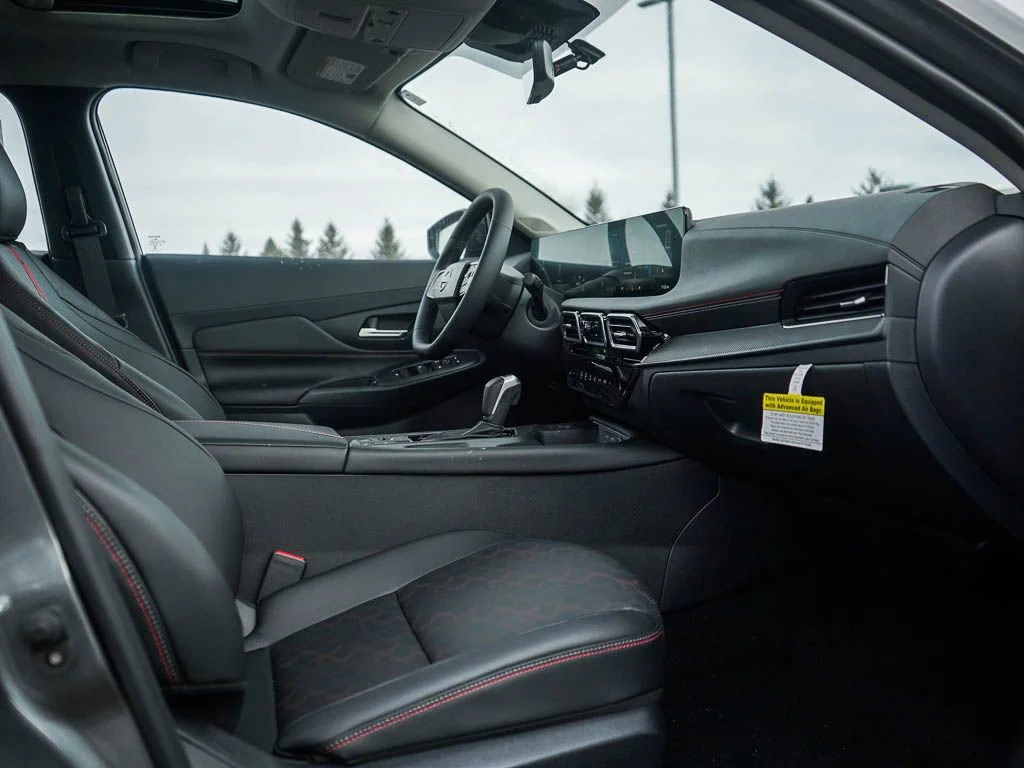 New 2026 Energetic Ember / Super Black Two-tone Nissan SR image 9