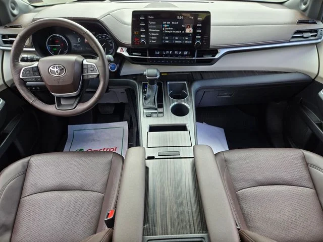 2023 Toyota Sienna Platinum - Photo 13
