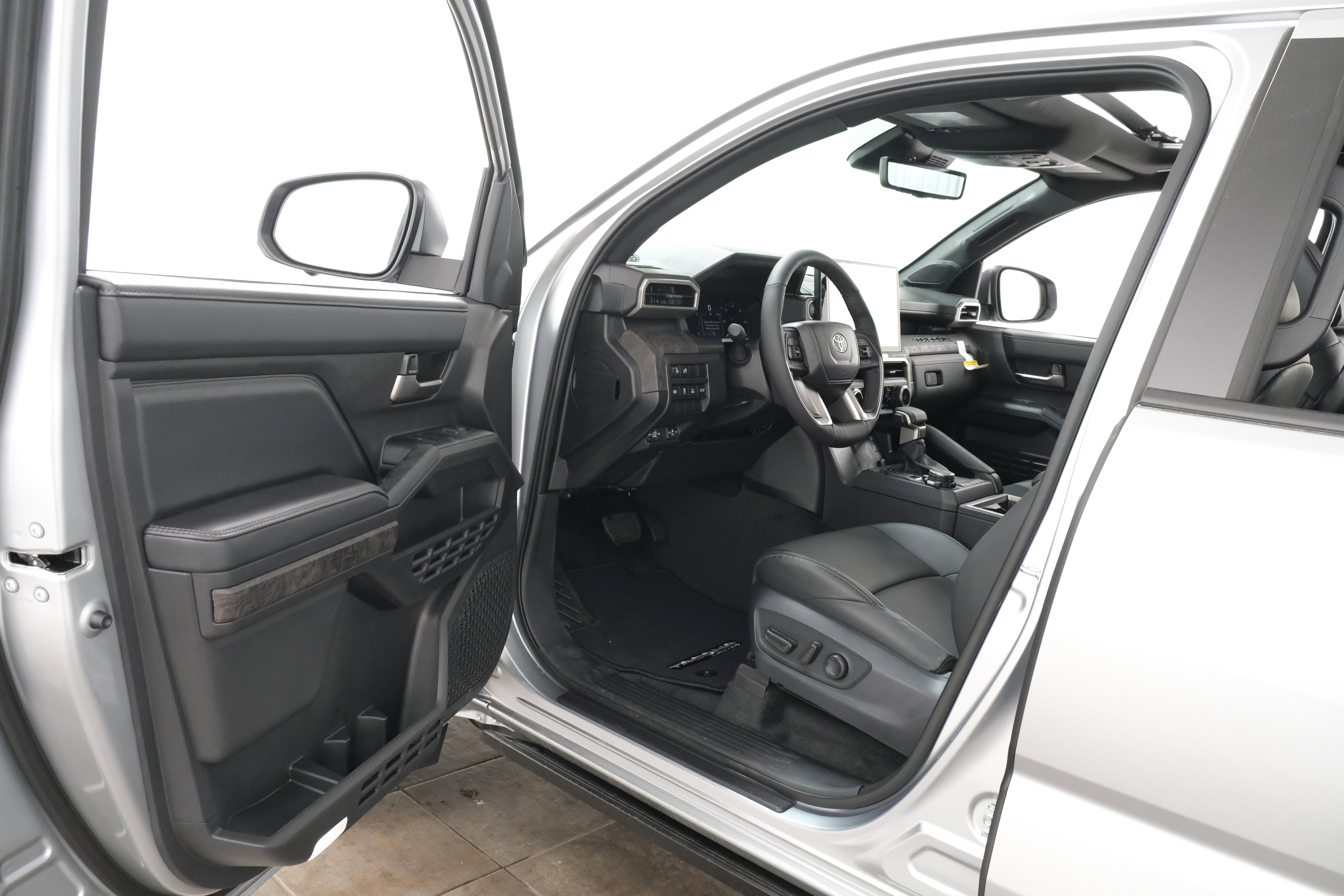 2026 Toyota Tacoma Limited - Photo 29