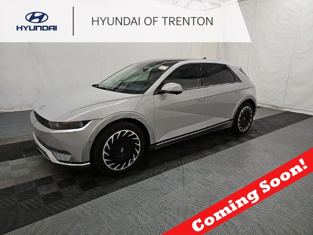 Used 2024 Gray Hyundai Limited image 1