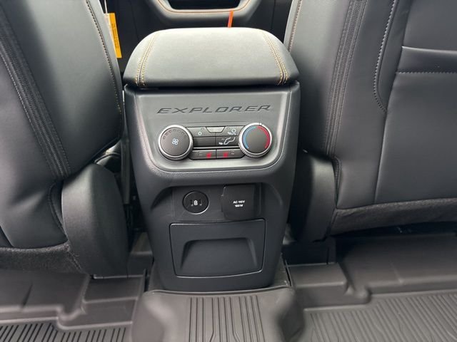 New 2026 Carbonized Gray Metallic Ford Tremor image 28