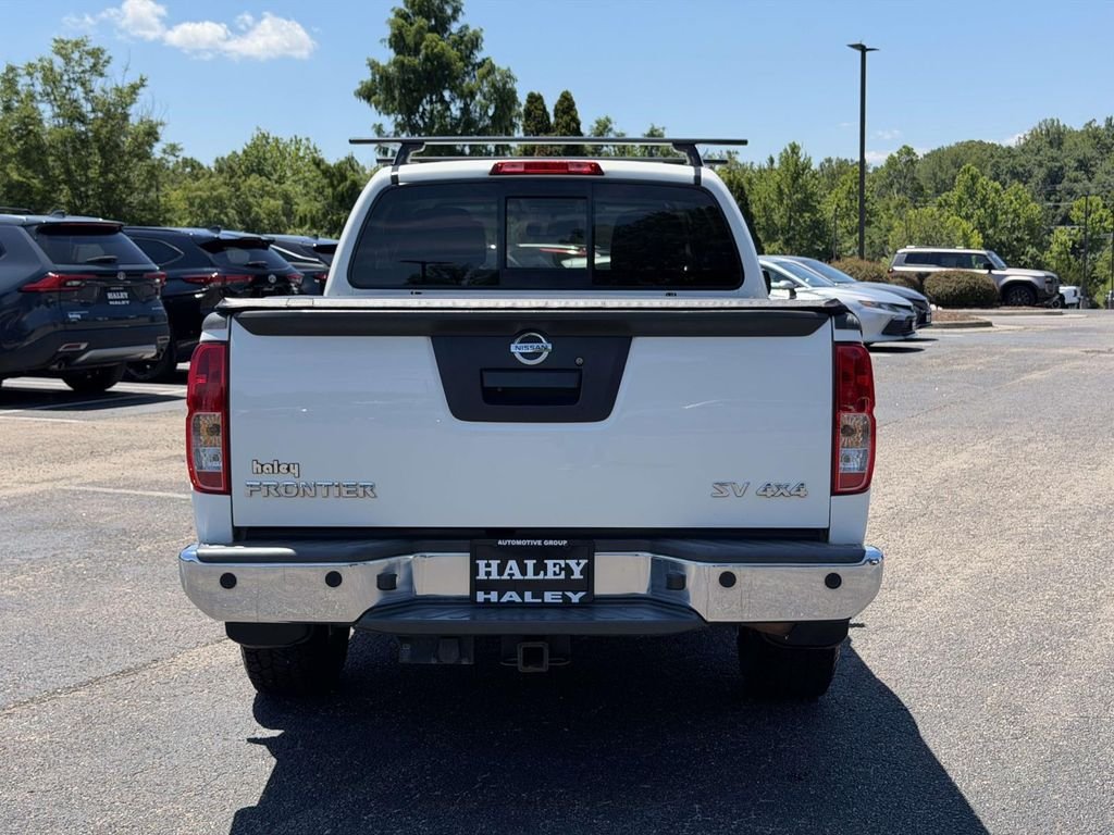 Used 2016 White Nissan SV image 20